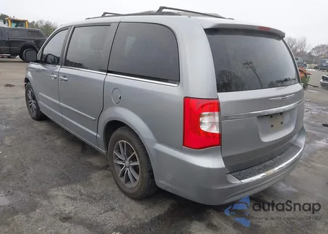 2013 Chrysler Town & Country Touring z USA, uszkodzony, nr VIN 2C4RC1BG7DR780279